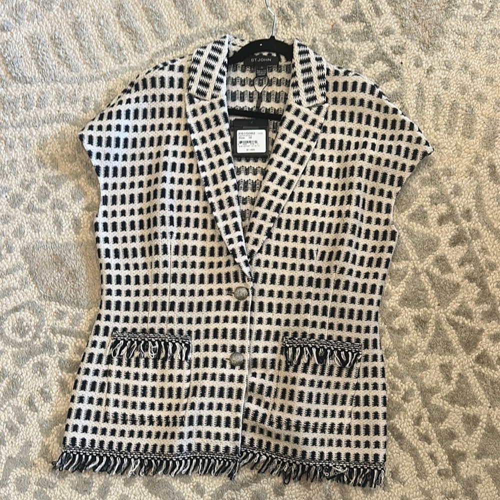 St. John Black and White Tunic